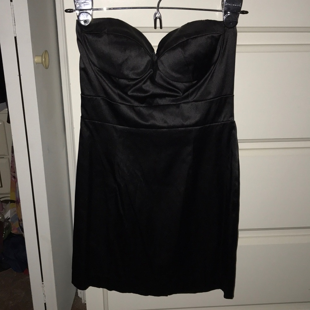 Women’s LBD 👗